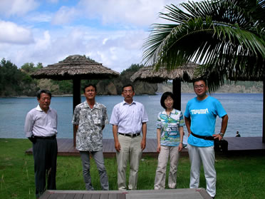 南の島で憩う各自治体からの代表者たち